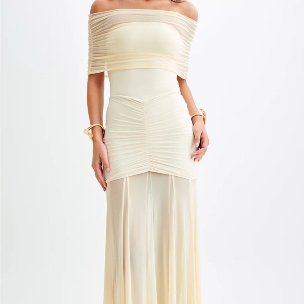 MESHKI Caspian
Slinky And Mesh Off Shoulder Maxi Dress - Ivory
